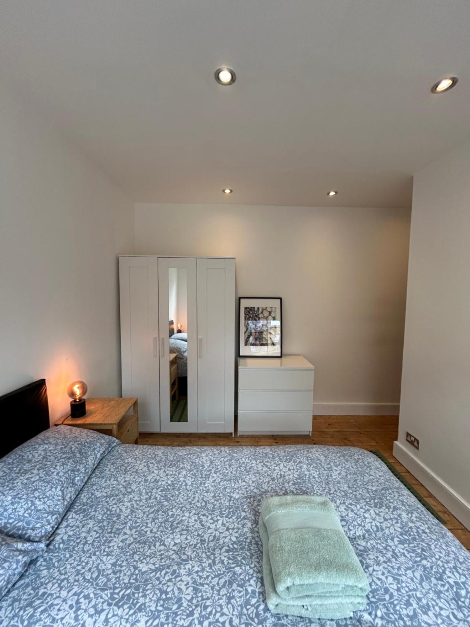 Spacious Battersea Rooms And Apartments Londra Cameră foto