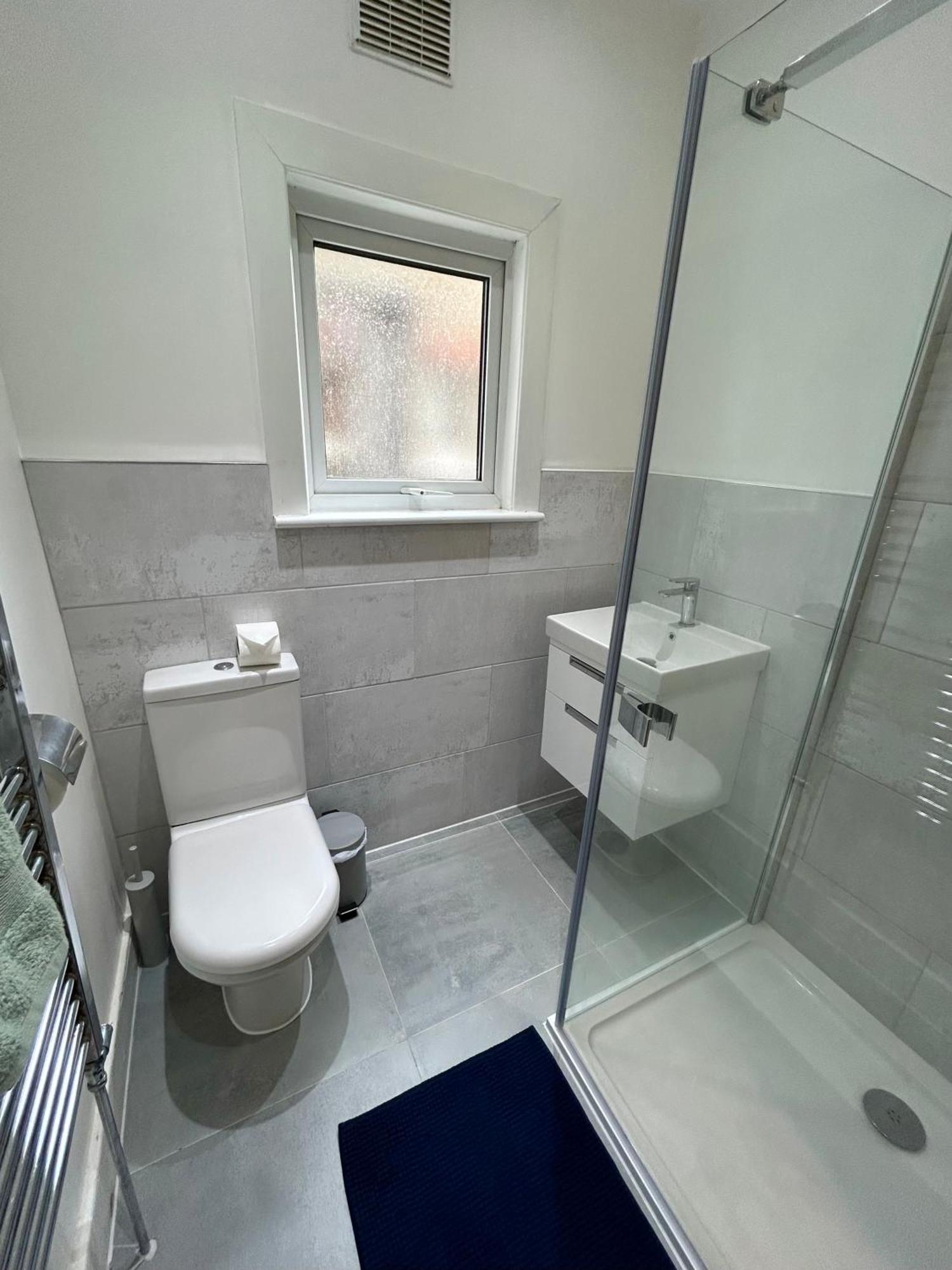Spacious Battersea Rooms And Apartments Londra Cameră foto