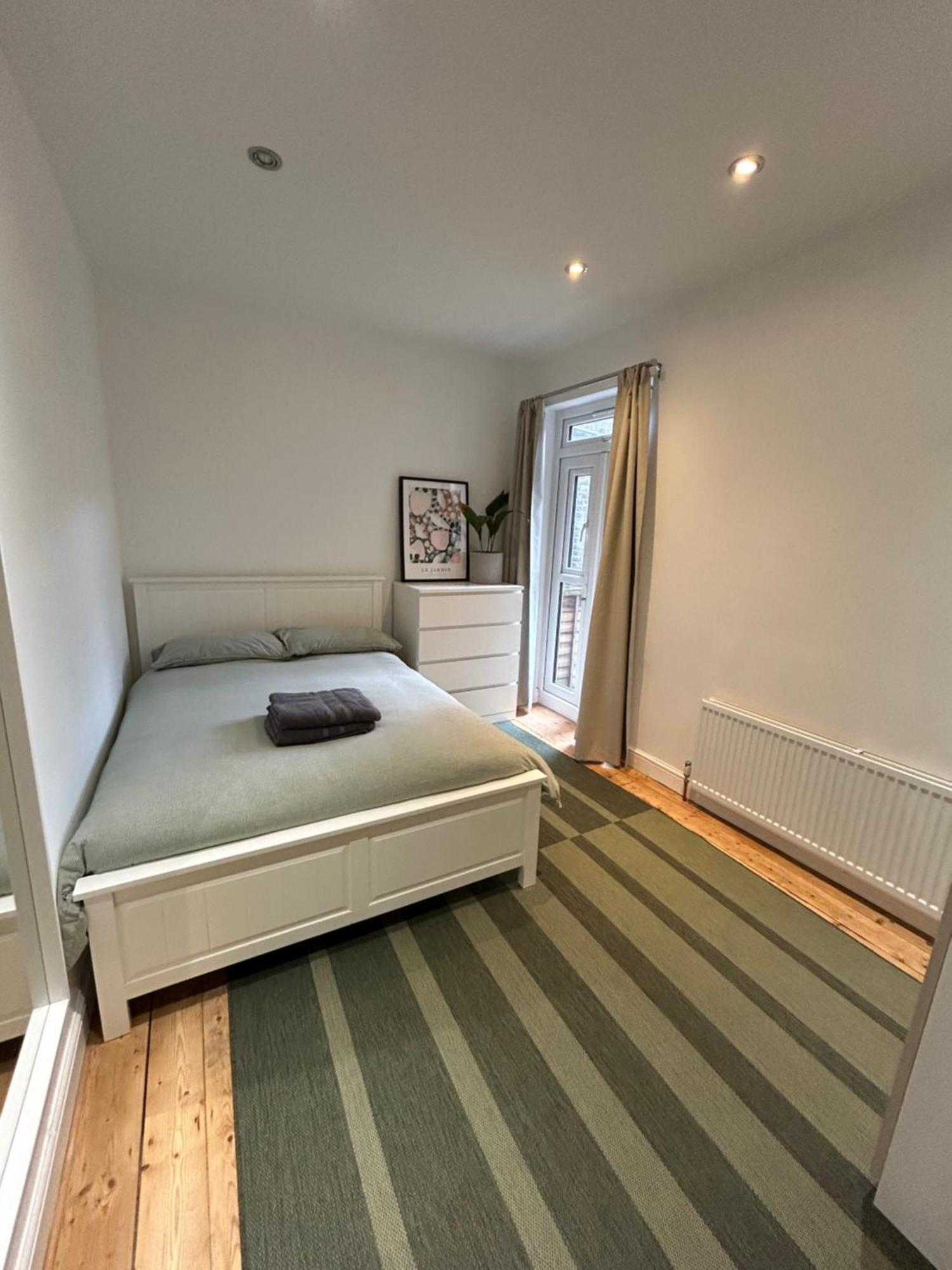 Spacious Battersea Rooms And Apartments Londra Cameră foto